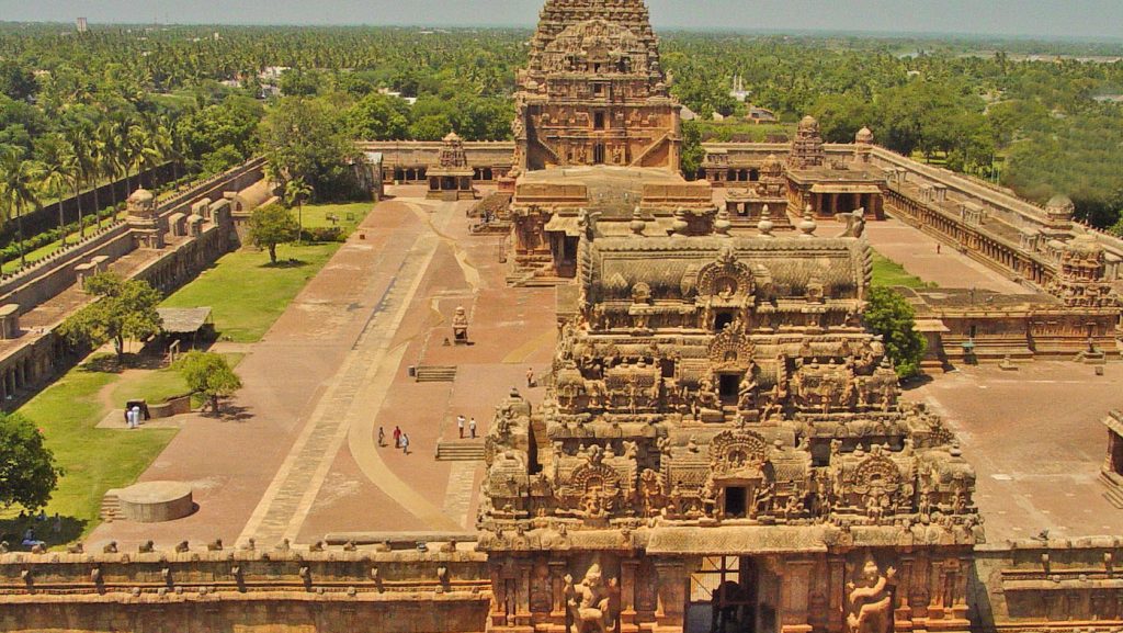 brihadeeshwara-temple