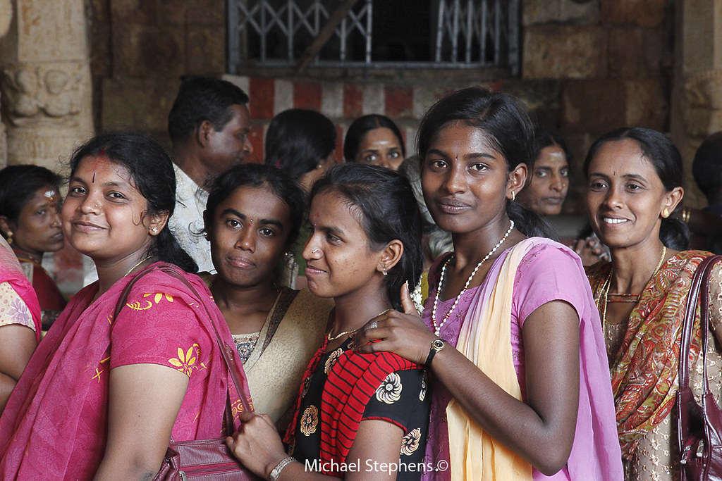 tamil-women-and-child