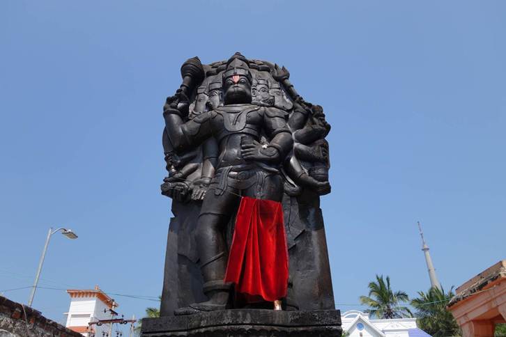 Satchi-Hanuman-temple-rameshwaram