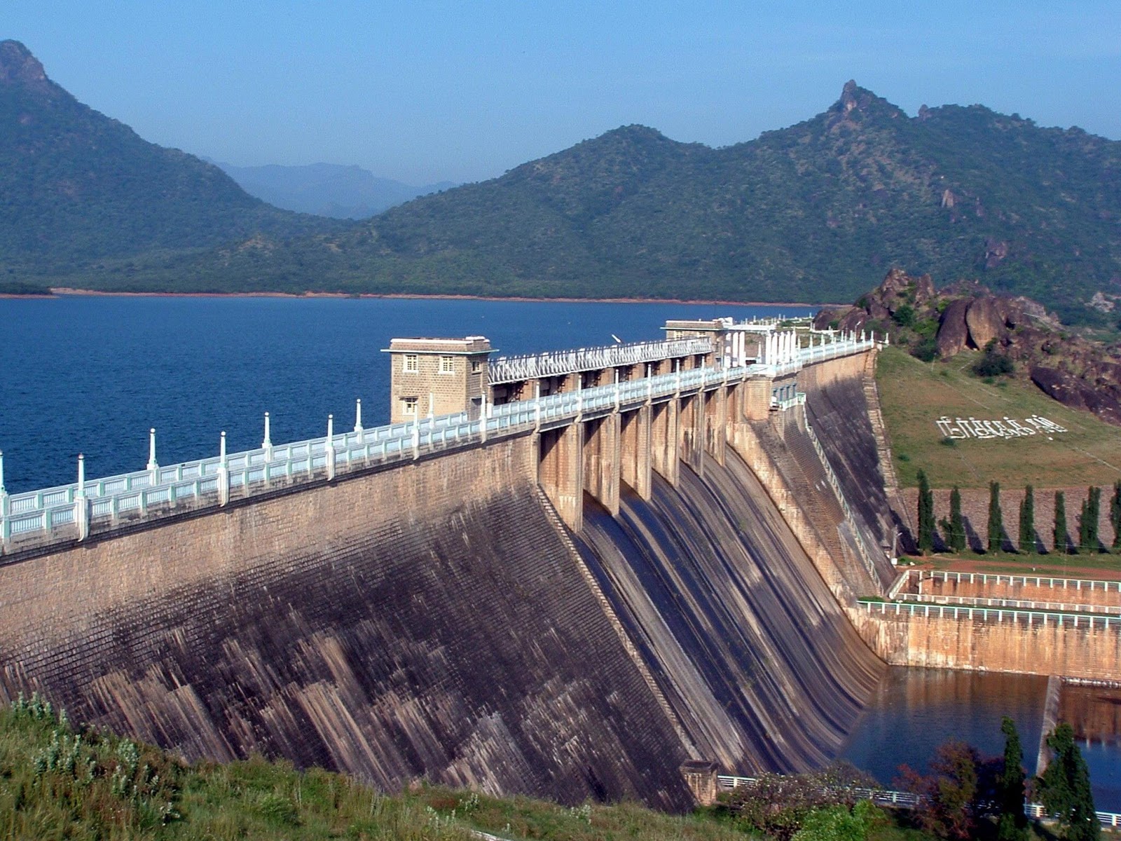 manimuthar-dam
